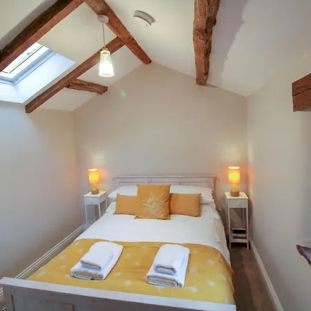 펜션 South View Cottage, Located On A Working Farm In An Area Of Peace And Tranquillity *