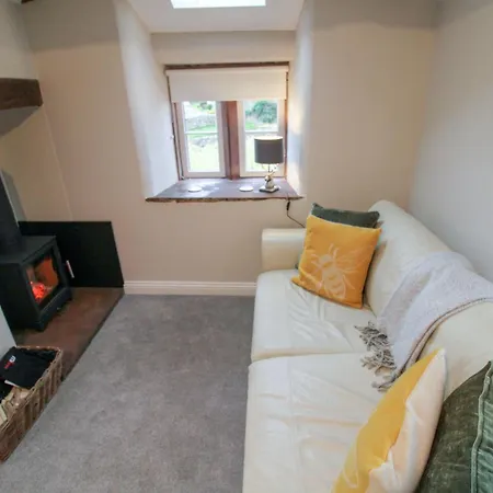 South View Cottage, Located On A Working Farm In An Area Of Peace And Tranquillity *